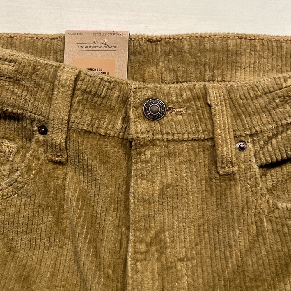 Levi's® Women's 721™ High-Rise Skinny corduroy Jeans
